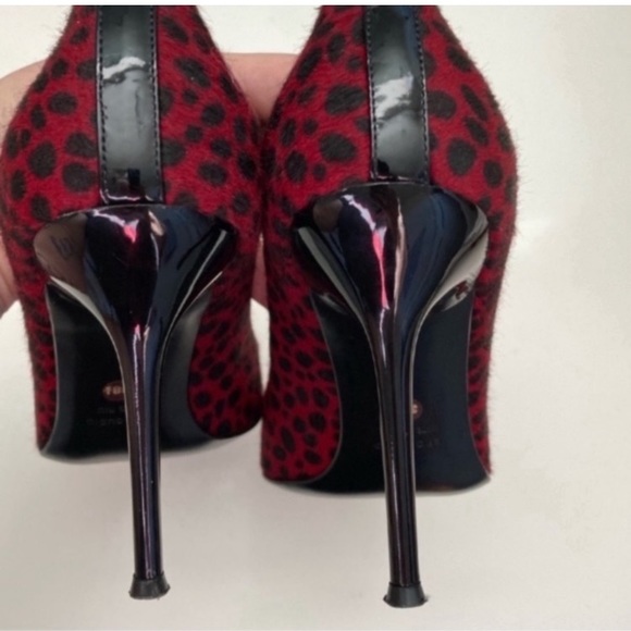 Dolce & Gabbana Leopard Pony Fur Décolletage Pumps 38.5 - Picture 5 of 8